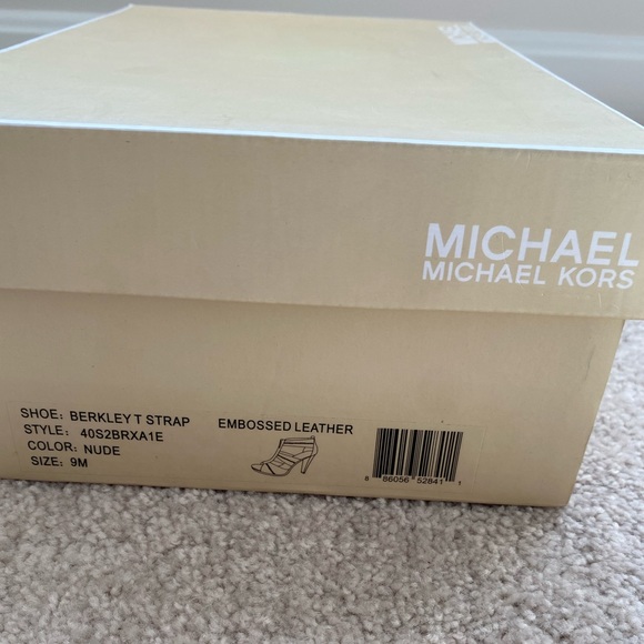 Michael Kors Berkeley T Strap heel in nude size 9 - Picture 2 of 9